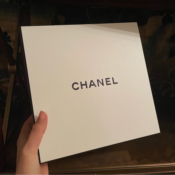 Chanel Box - Picture 8 of 8